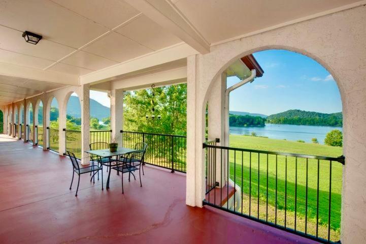 Tennessee Room At Tennessee Riverplace Chattanooga Exteriör bild